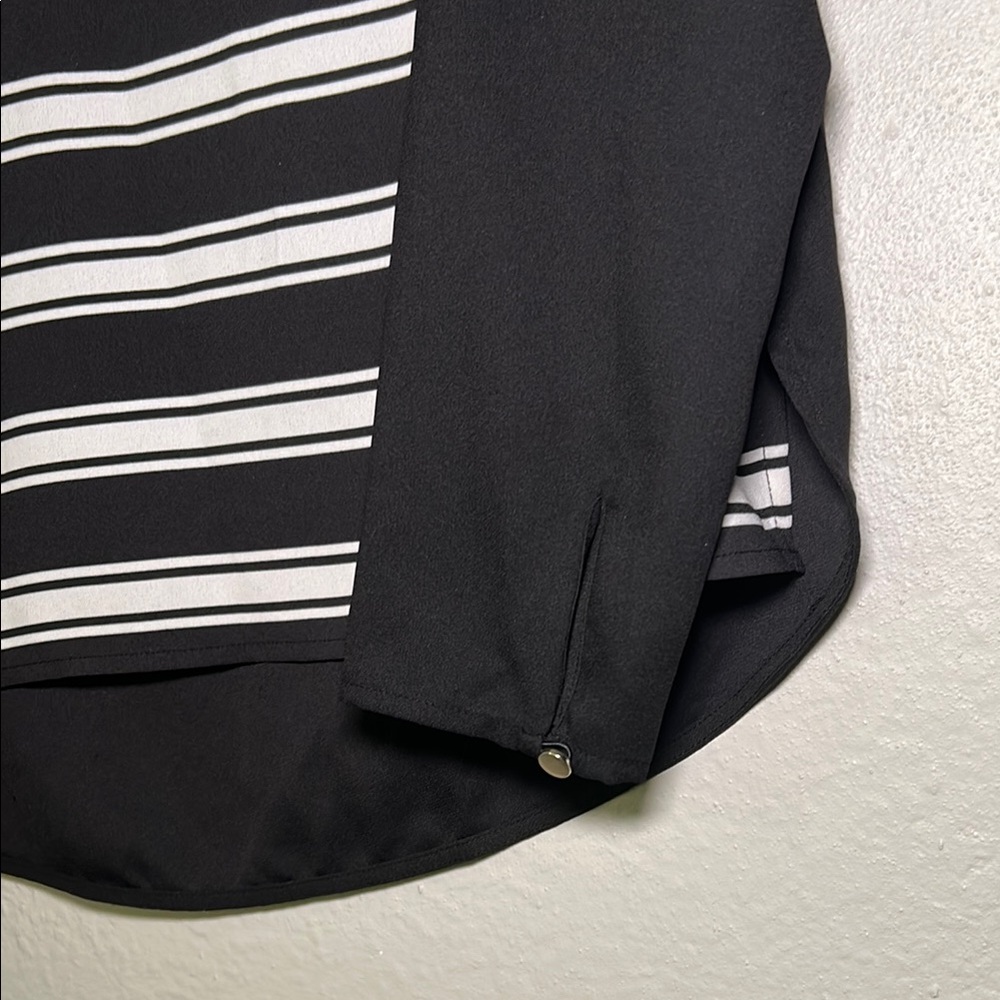Ann Taylor Red and Black Blouse with Color-Block Design - Picture 5 of 7